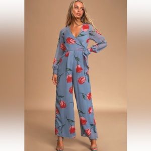 Lulus floral jumpsuit small NWT